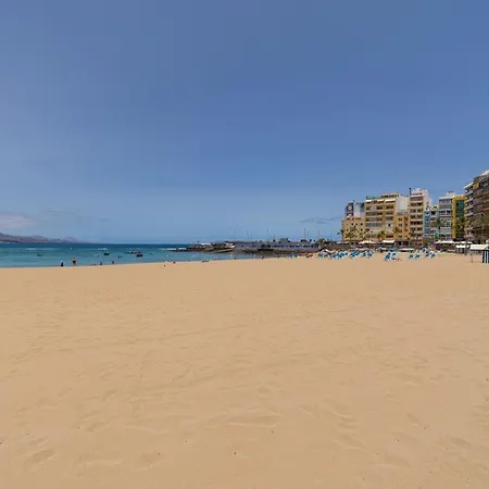 In Palmas Near Canteras 度假居 *