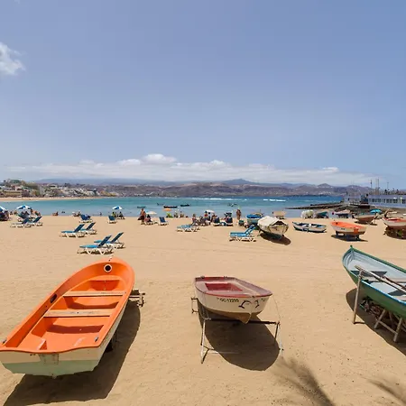 In Palmas Near Canteras 度假居 *